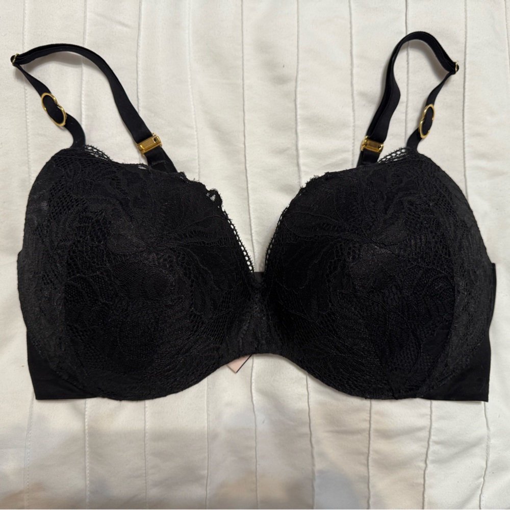 Victoria’s Secret incredible black lace bra 36DDD gold clasps push-up like new
